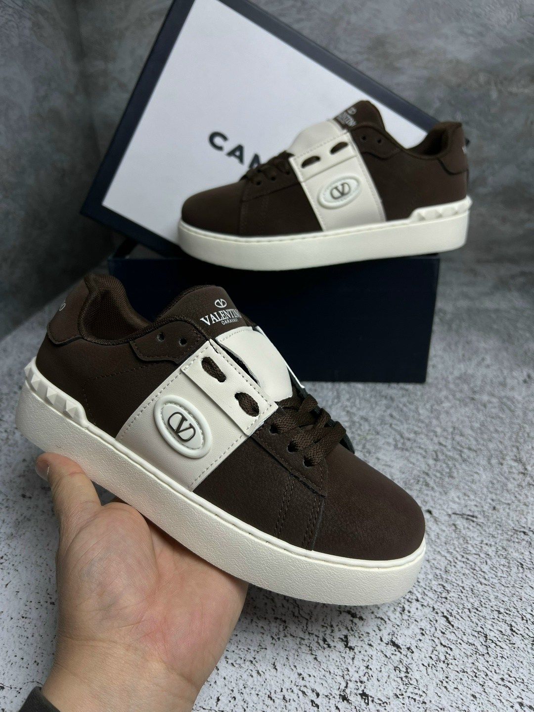 ,кроссовки женскиe, женская,кроссовки модные,кроссовки