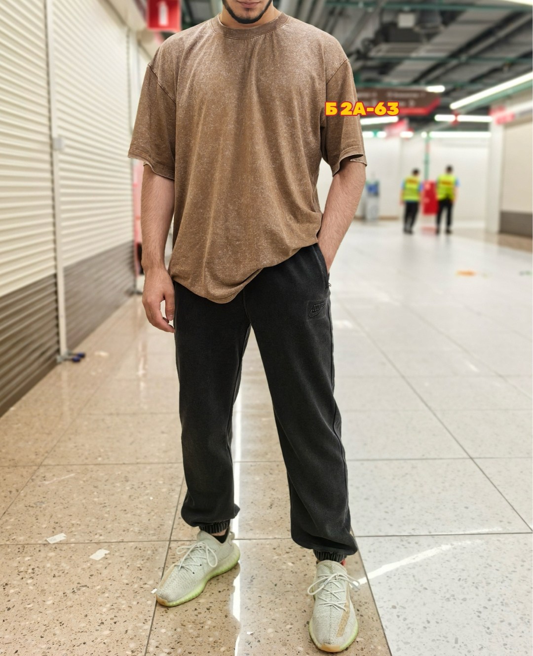 футболки мужские оверсайз,футболка оверсайз,мужская мода,черная футболка оверсайз,штаны кэжуал