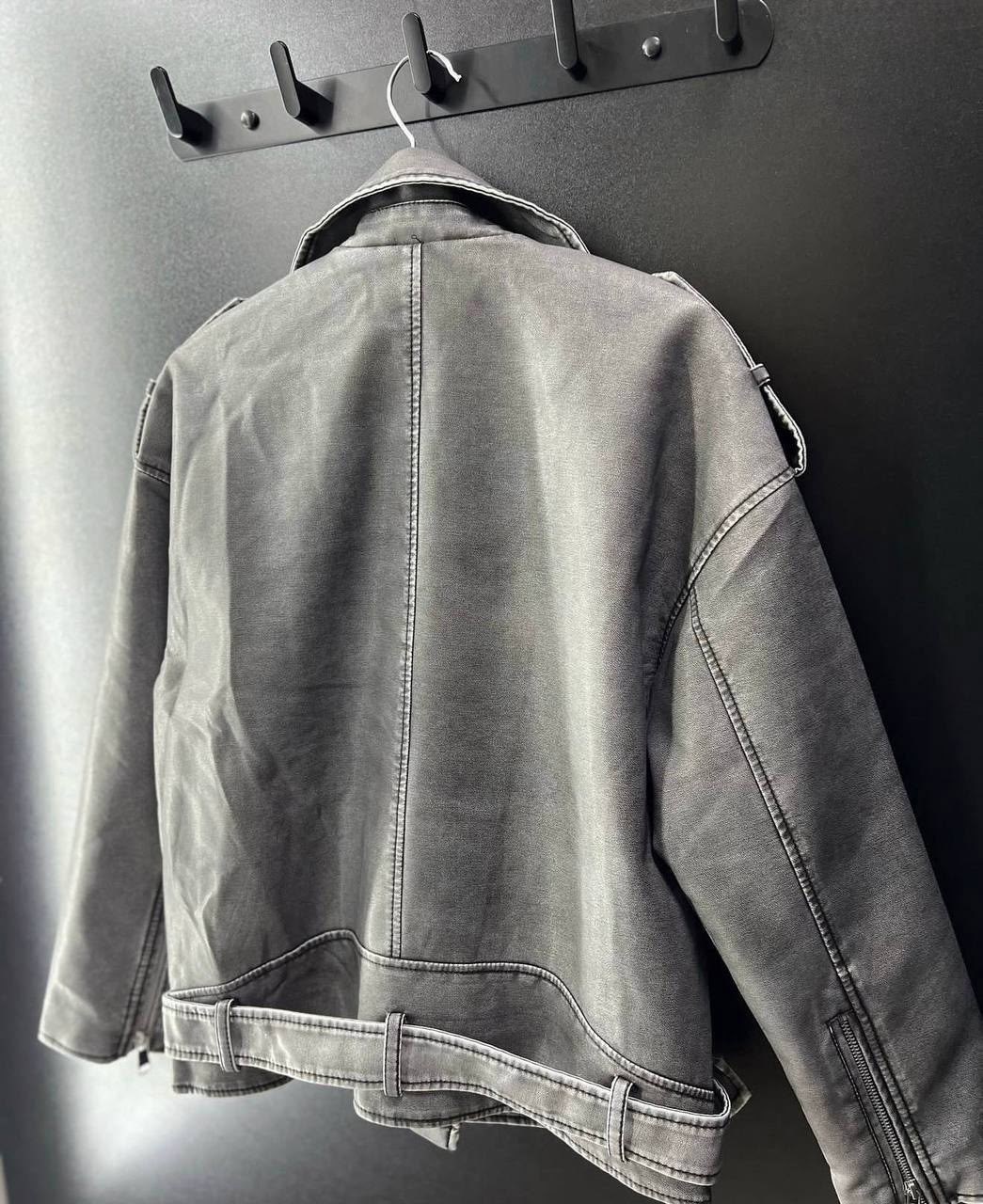 куртка косуха,куртка косуха женская из экокожи,косуха серая винтажная куртка кожаная оверсайз aftfbasic,кожаная куртка косуха,серая косуха