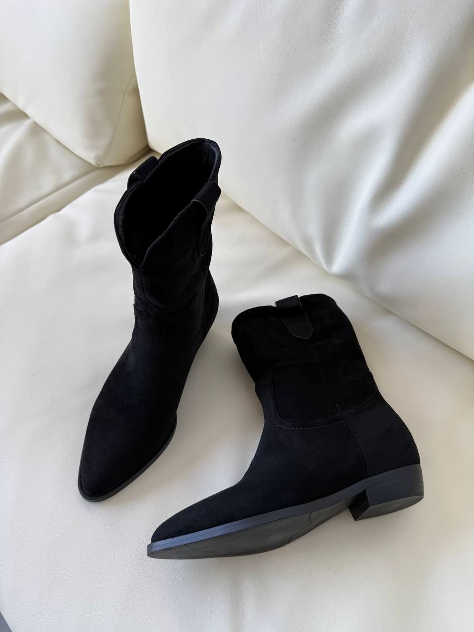 ,замшевые ботильоны,замшевые ботинки,женские ботинки казаки черная замша демисезонные,ботинки женские демисезонные казаки замшевые reversal 270874059