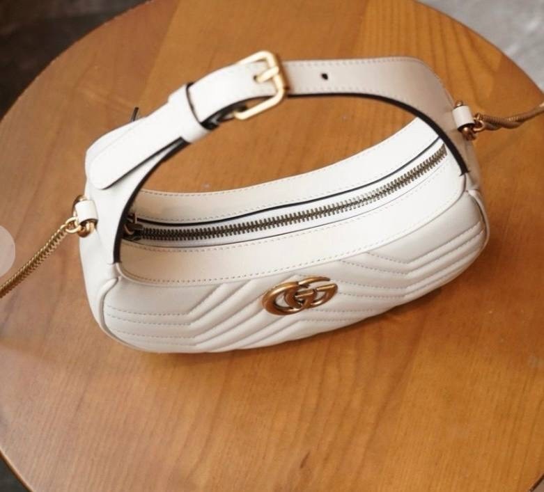 женская сумка gucci,сумка gucci,сумка гуччи белая маленькая,gucci сумка на плечо,кожаная сумка через плечо gg marmont mini gucci