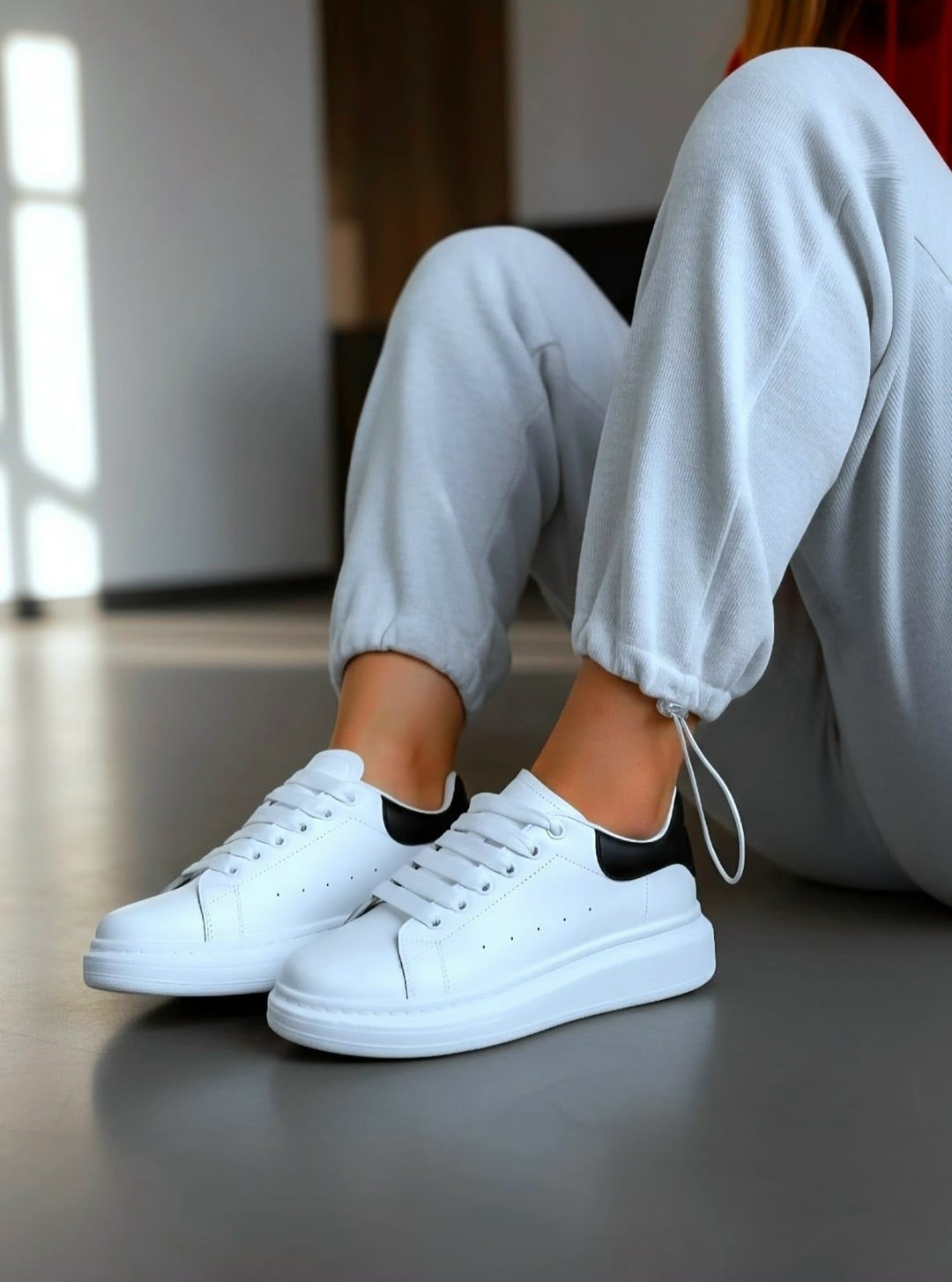кроссовки александр маккуин женские,,кроссовки женскиe,белые кроссовки,модные кроссовки