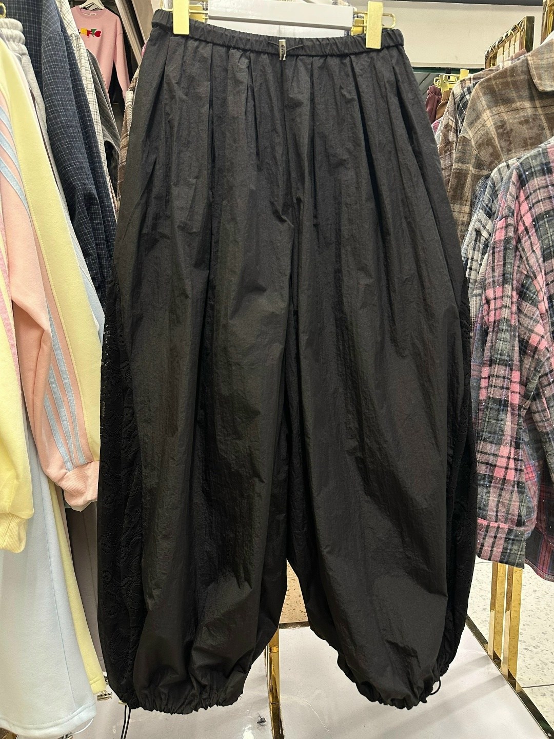 широкие брюки,брюки оверсайз,повседневные брюки,широкие брюки карго,брюки карго