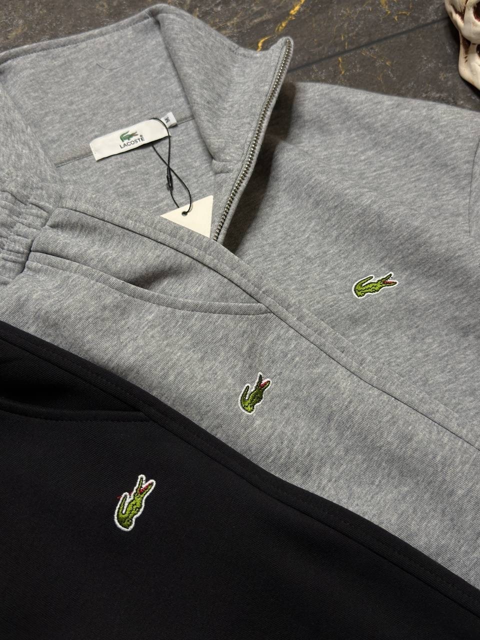спортивные штаны лакост,спортивный костюм lacoste,мужские спортивные брюки lacoste,мужские спортивные костюмы,мужская мода