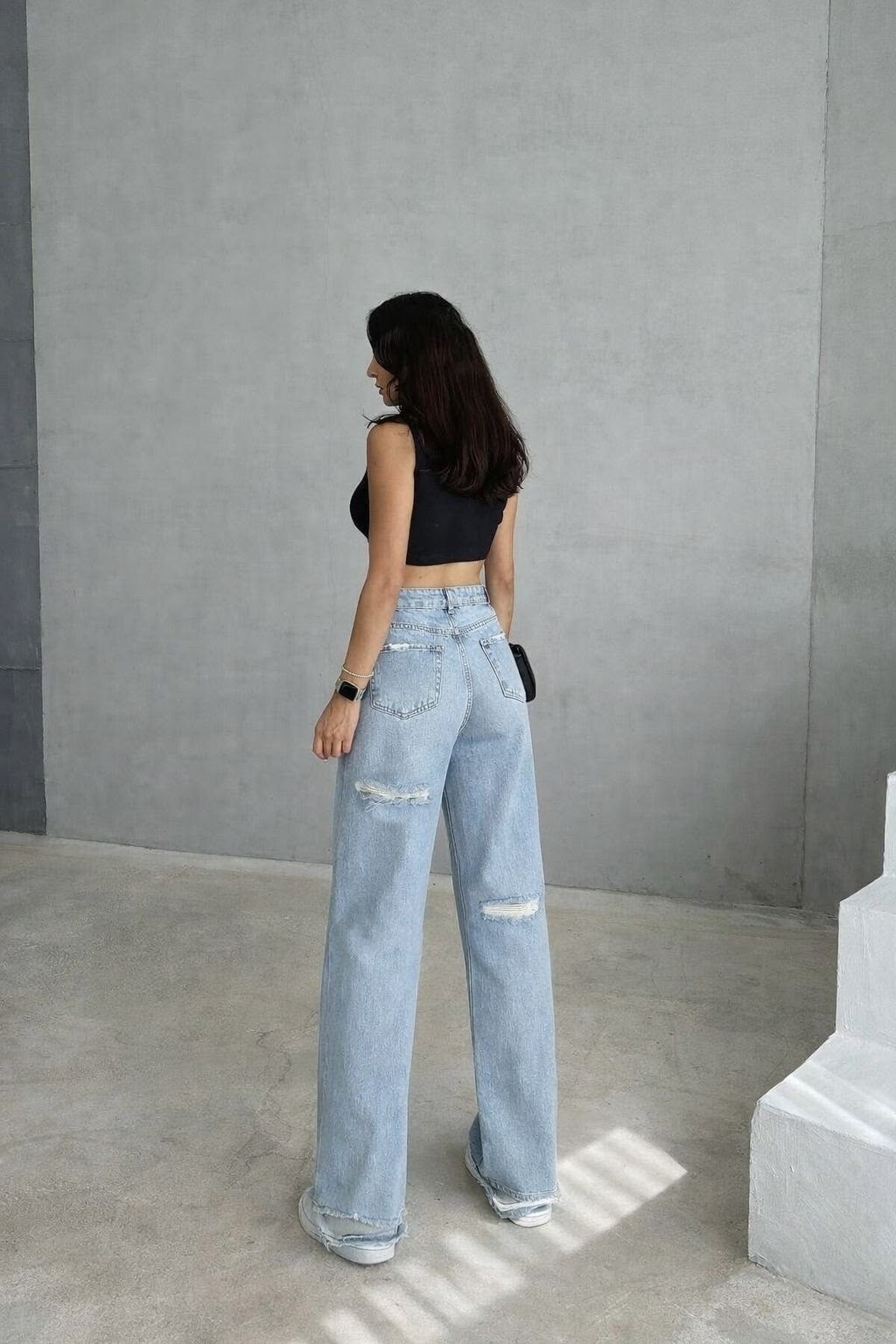 джинсы широкого кроя с высокой талией светло-голубые,джинсы женские широкие,джинсы широкие прямые,широкие джинсы,джинсы женские