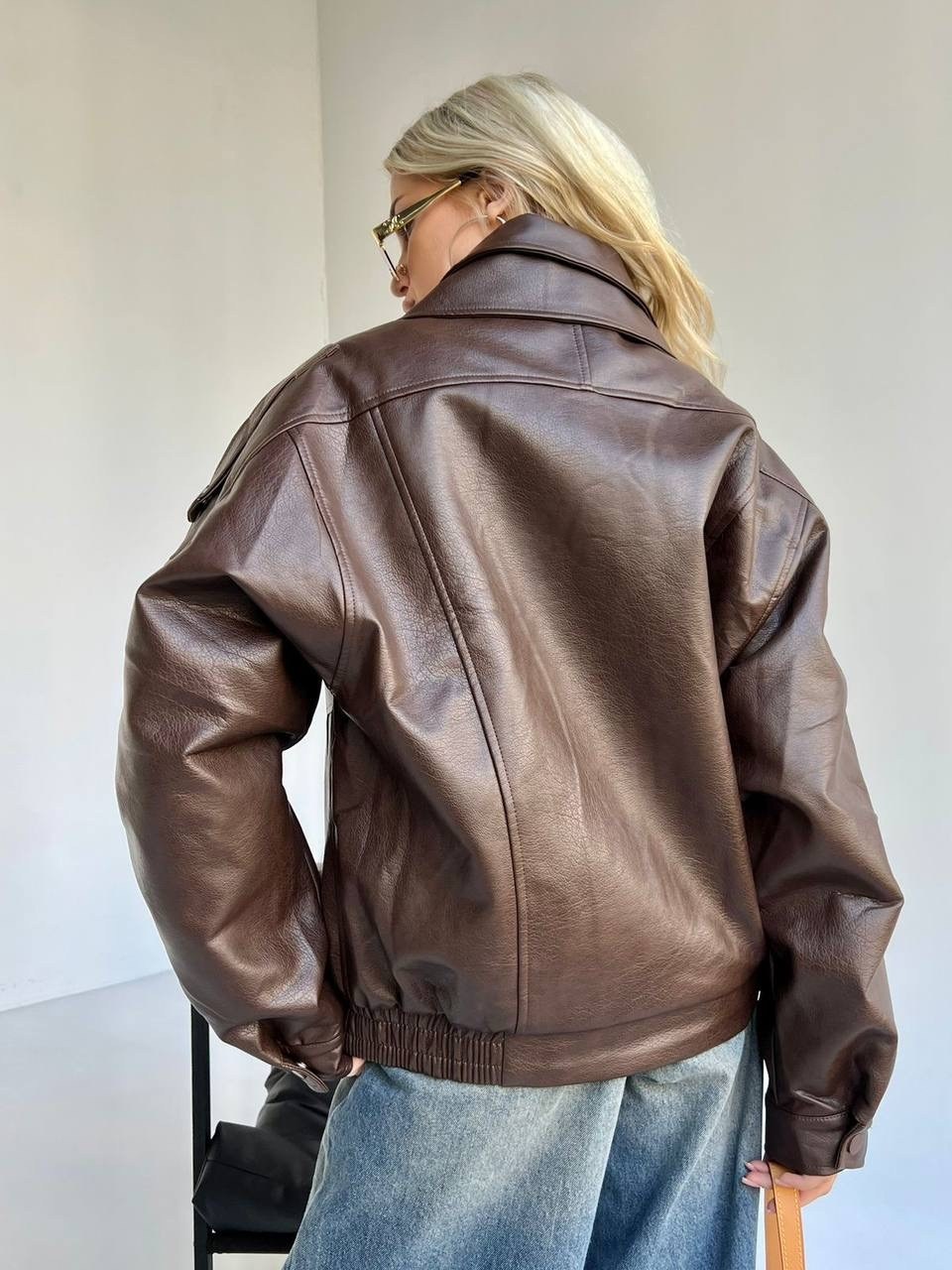 косуха коричневая оверсайз винтажная кожаная куртка aftfbasic,куртка бомбер оверсайз кожаная c&c fashion,косуха коричневая оверсайз винтажная кожаная куртка aftfbasic 206679483,кожаная куртка,куртка о