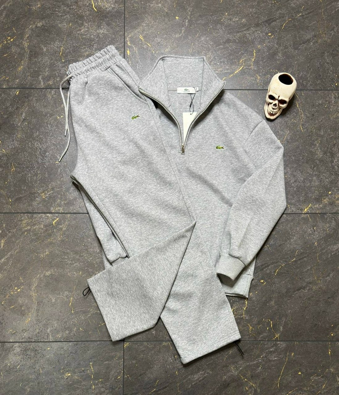 спортивные штаны лакост,спортивный костюм lacoste,мужские спортивные брюки lacoste,мужские спортивные костюмы,мужская мода