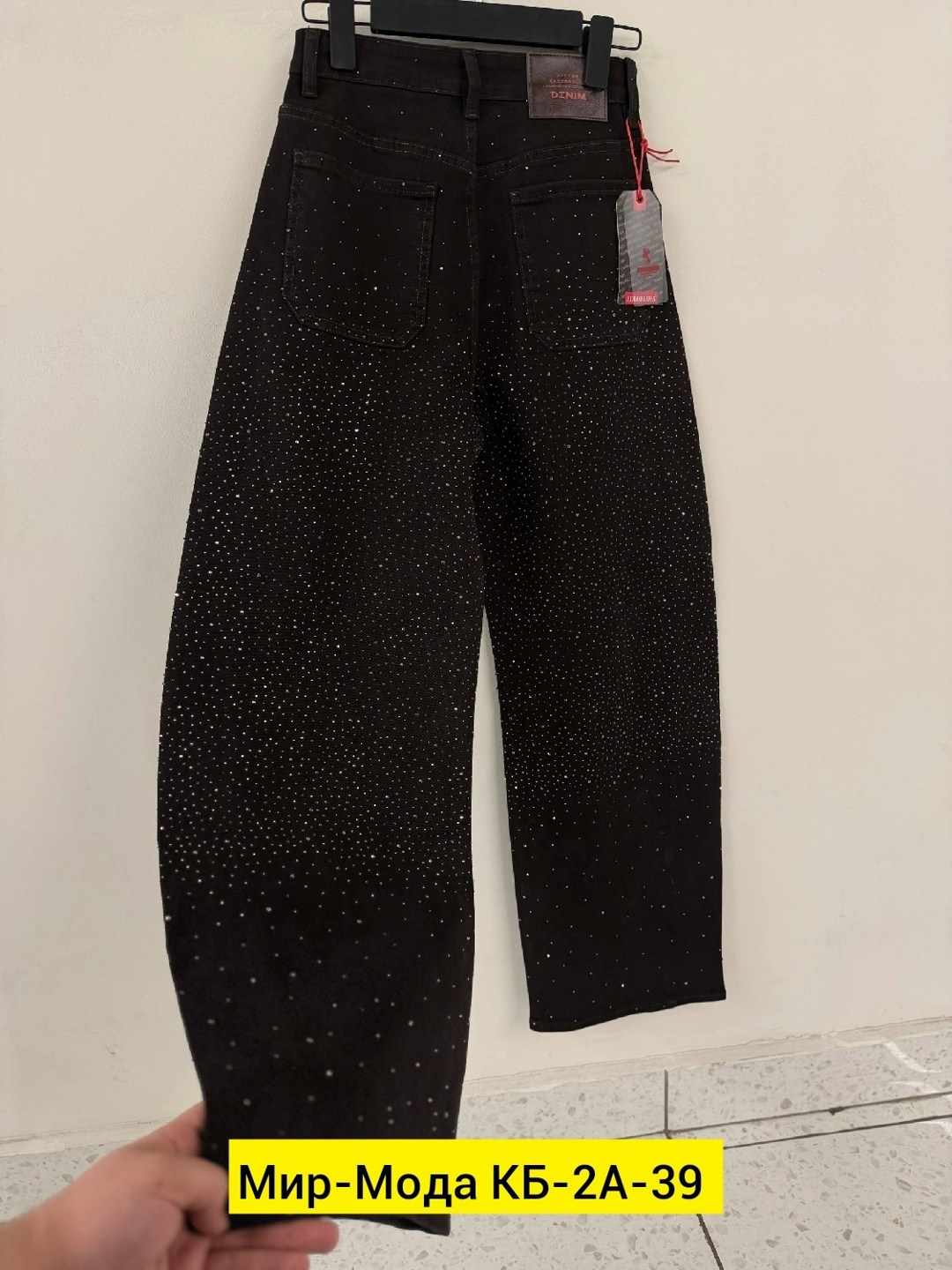 джинсы со стразами,джинсы труб со стразами,женские джинсы со стразами,джинсы со стразами в золла,джинсы женские