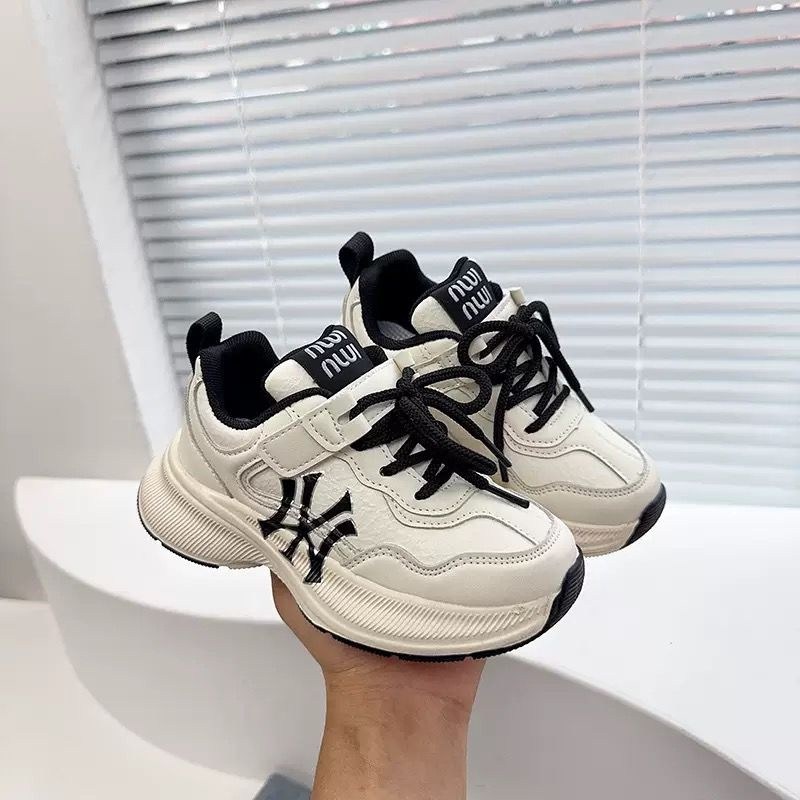 детские кроссовки,кроссовки модные,,спортивная ,кроссовки для детей