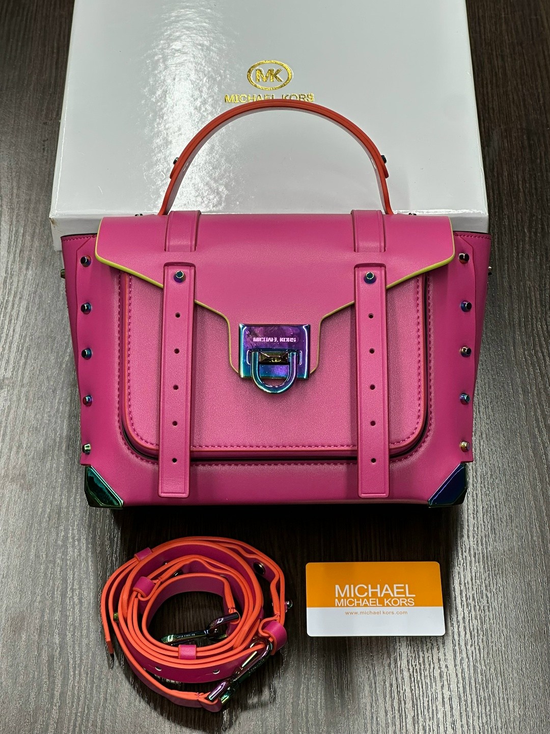 michael kors manhattan сумка,женская cумка michael kors,сумка michael kors,сумка женская michael kors manhattan,сумка michael kors женские сумки