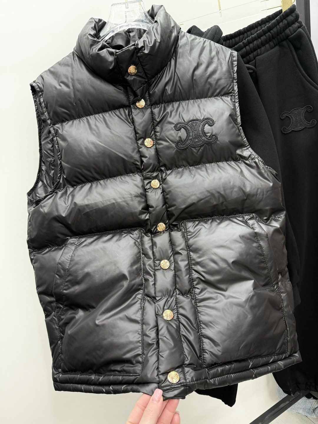 женский костюм тройка,костюм тройка,костюм тройка с курткой black&brand,женский утеплённый спортивный костюм тройка dior,спортивный костюм тройка