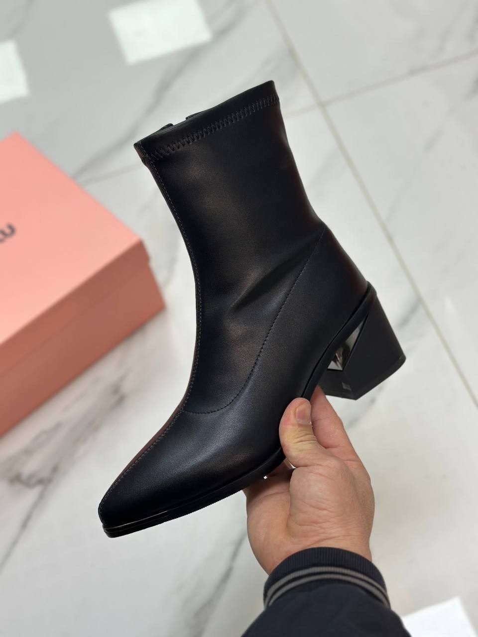 ,ботильоны женские,замшевые ботильоны,ботильоны модные,женские ботильоны с острым носком