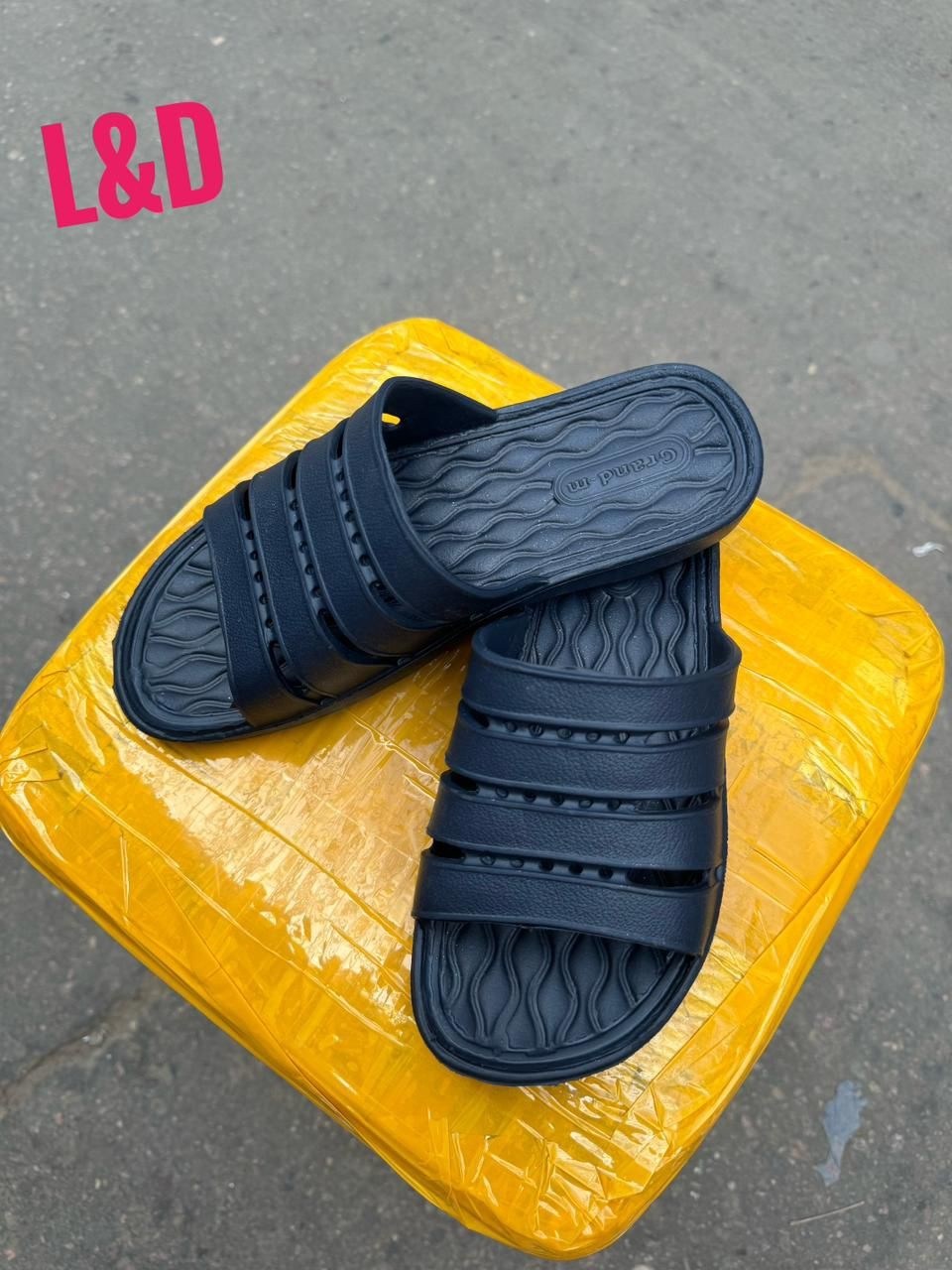 тапочки мужские резиновые,шлепанцы мужские,шлепанцы adidas sportswear,шлепанцы adidas adilette,домашние тапочки