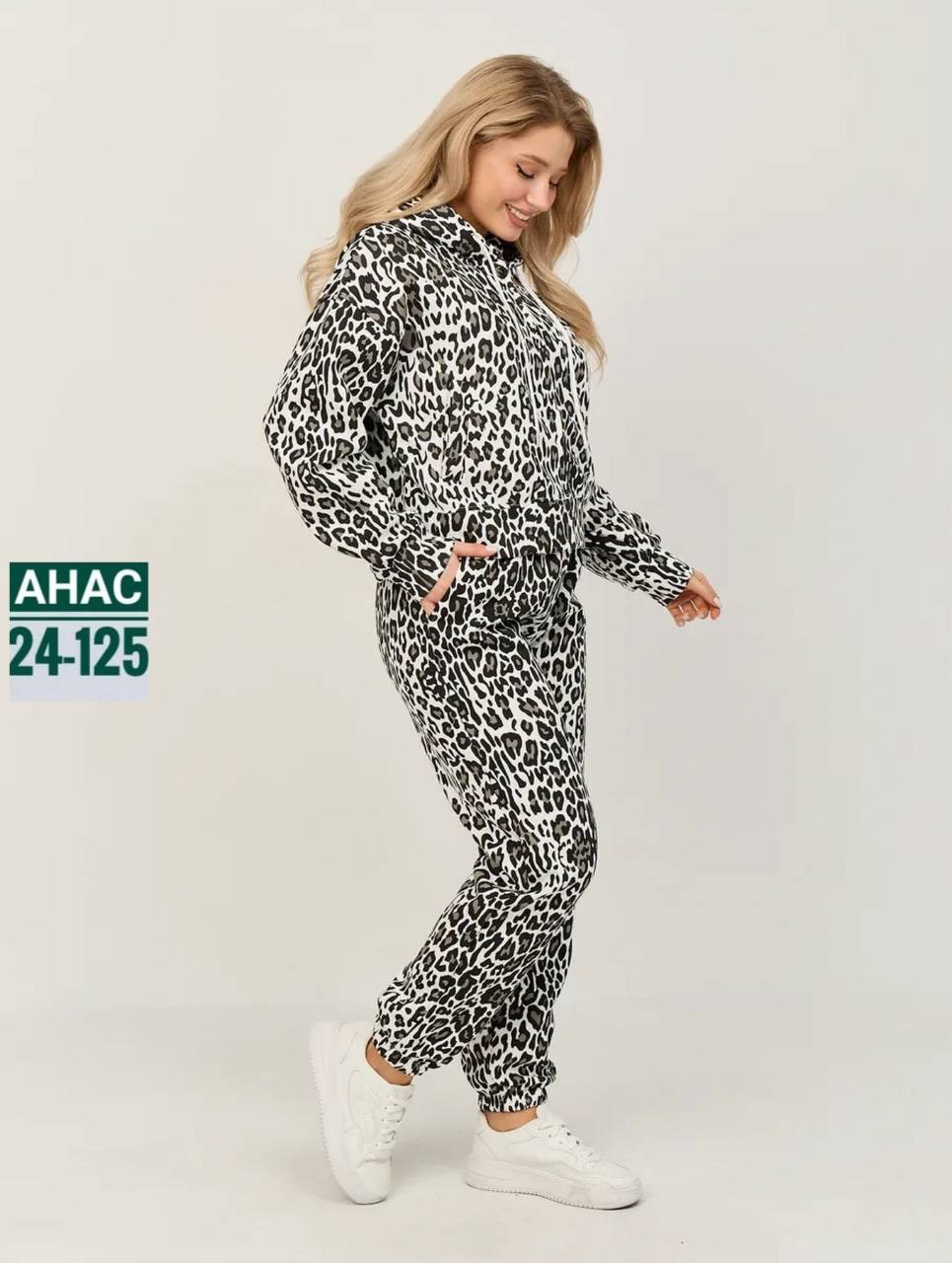 леопардовый костюм,леопардовый костюм женский,женский спортивный костюм с леопардовым принтом,костюм женский,костюм двойка леопардовый