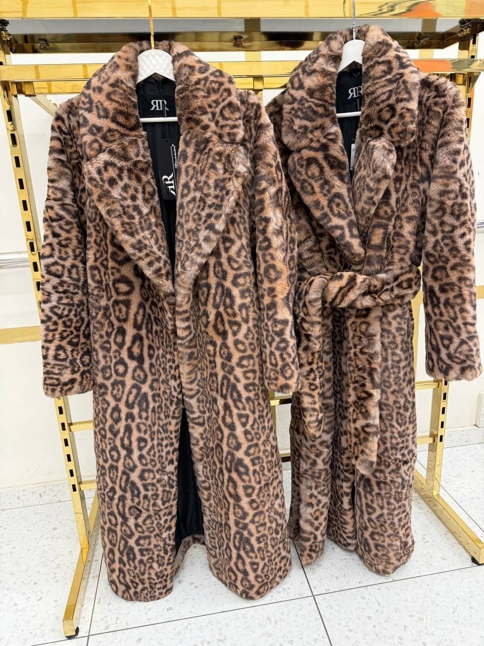 шуба леопард длинная с поясом экомех,женская шуба из натурального меха кролика рекс с леопардовым принтом,леопардовая шуба,шуба леопардовая длинная borondo,шуба
