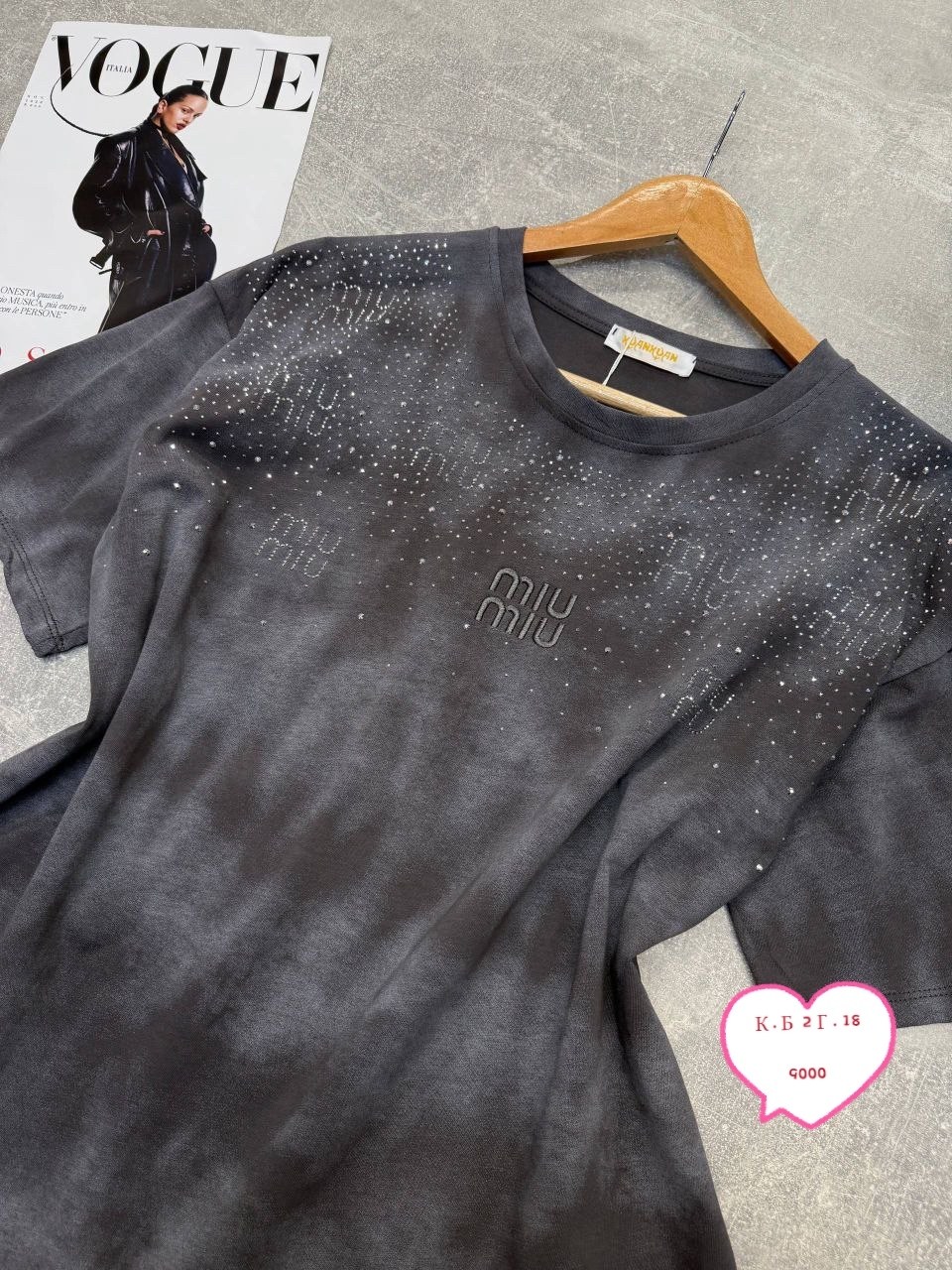 женская футболка,футболка,стильная футболка,футболка со стразами