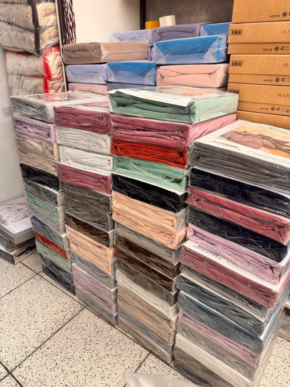 комплект постельного белья mency,комплект постельного белья евро бархатный сатин простыня на резинке-серый,комплект постельного белья "бархатный серый" двуспальный сатин,комплект постельного белья,ком