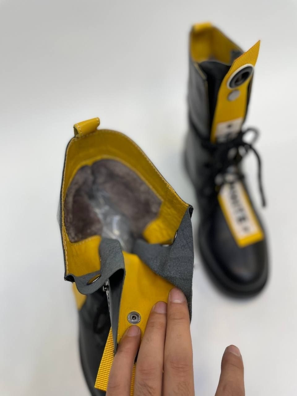 ботинки fendi,ботиночки фенди,женские ботинки fendi,ботинки фенди женские,ботинки фенди