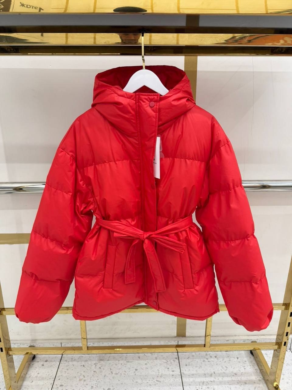 женские зимние куртки и пуховики,пуховик женский,женская куртка,куртка зимняя женская,куртка с поясом