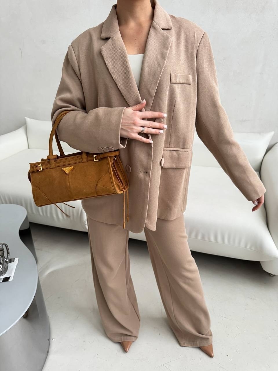 костюм брючный,женский брючный костюм,брючный костюм pirs 4010 бежевый,бежевый брючный костюм,костюм брючный фантазия мод