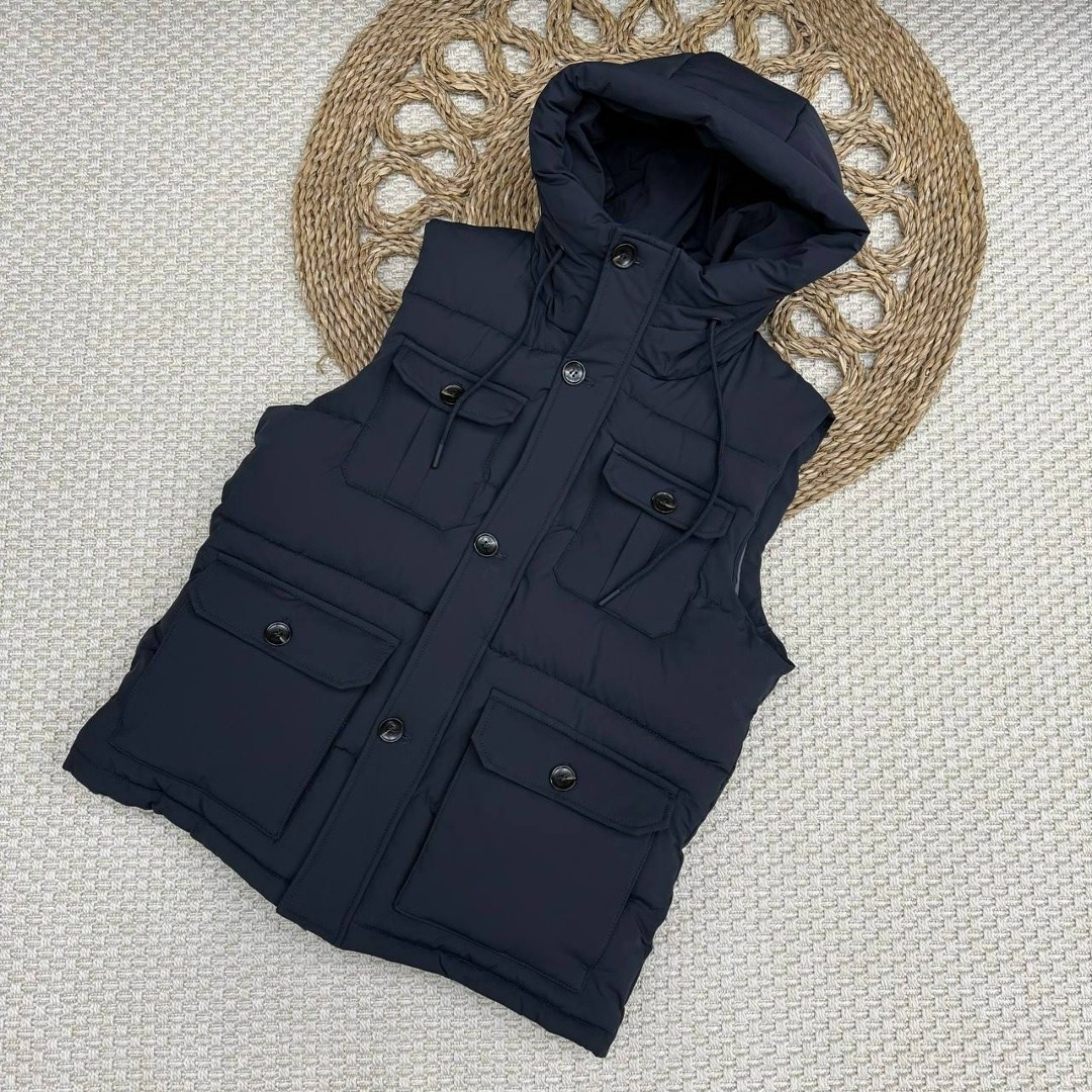 жилетка монклер синяя,детская жилетка монклер,жилетка moncler,жилетка монклер,монклер жилетка темно синяя