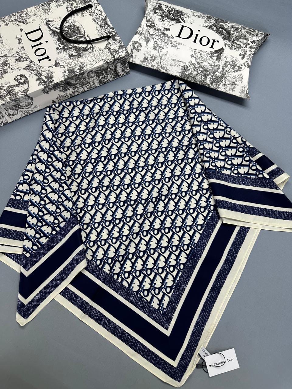 брендовый платок,платки женские,платок dior из шелка,платок шелковый женский,стильные платки