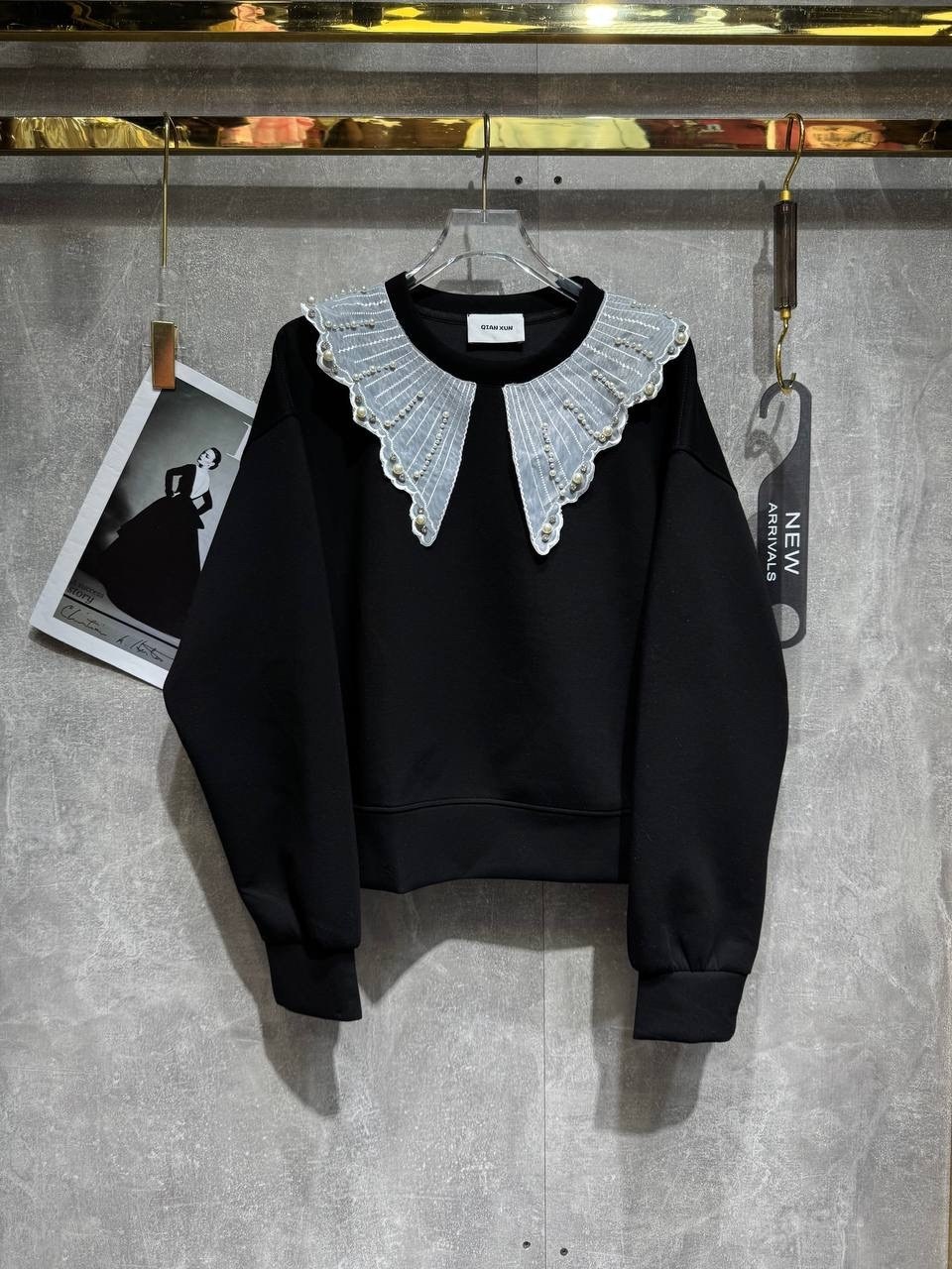 джемпер с кружевным воротником,свитшот с кружевным воротником,свитшот,женский свитер,черный свитшот
