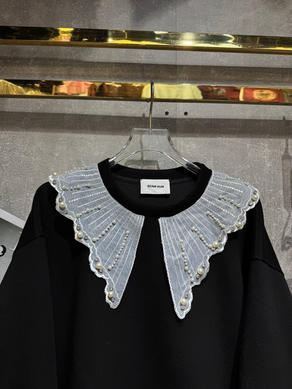 джемпер с кружевным воротником,свитшот с кружевным воротником,свитшот,женский свитер,черный свитшот