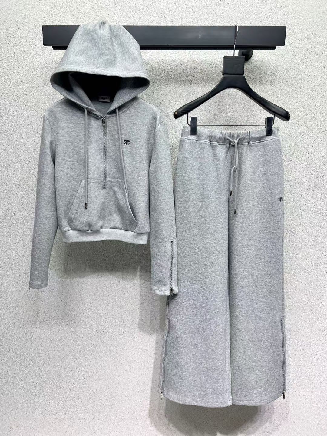 костюм спортивный женский,женский костюм,брючный костюм,трикотажный костюм,спортивный костюм на флисе