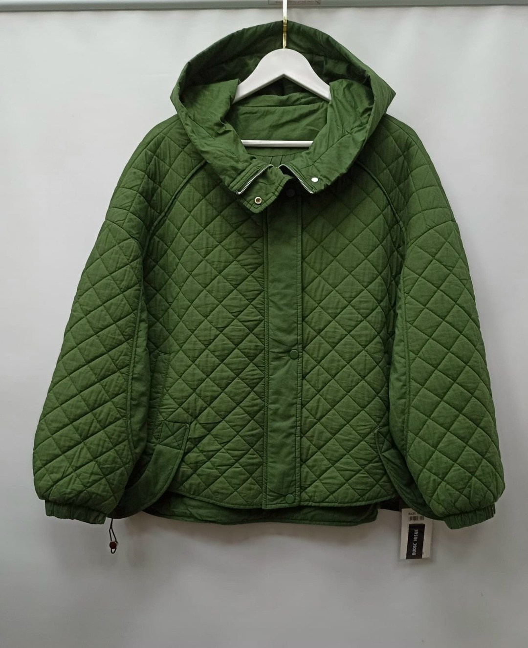 куртка повседневная,стеганая куртка,куртка женская,стеганая куртка с капюшоном,теплая куртка