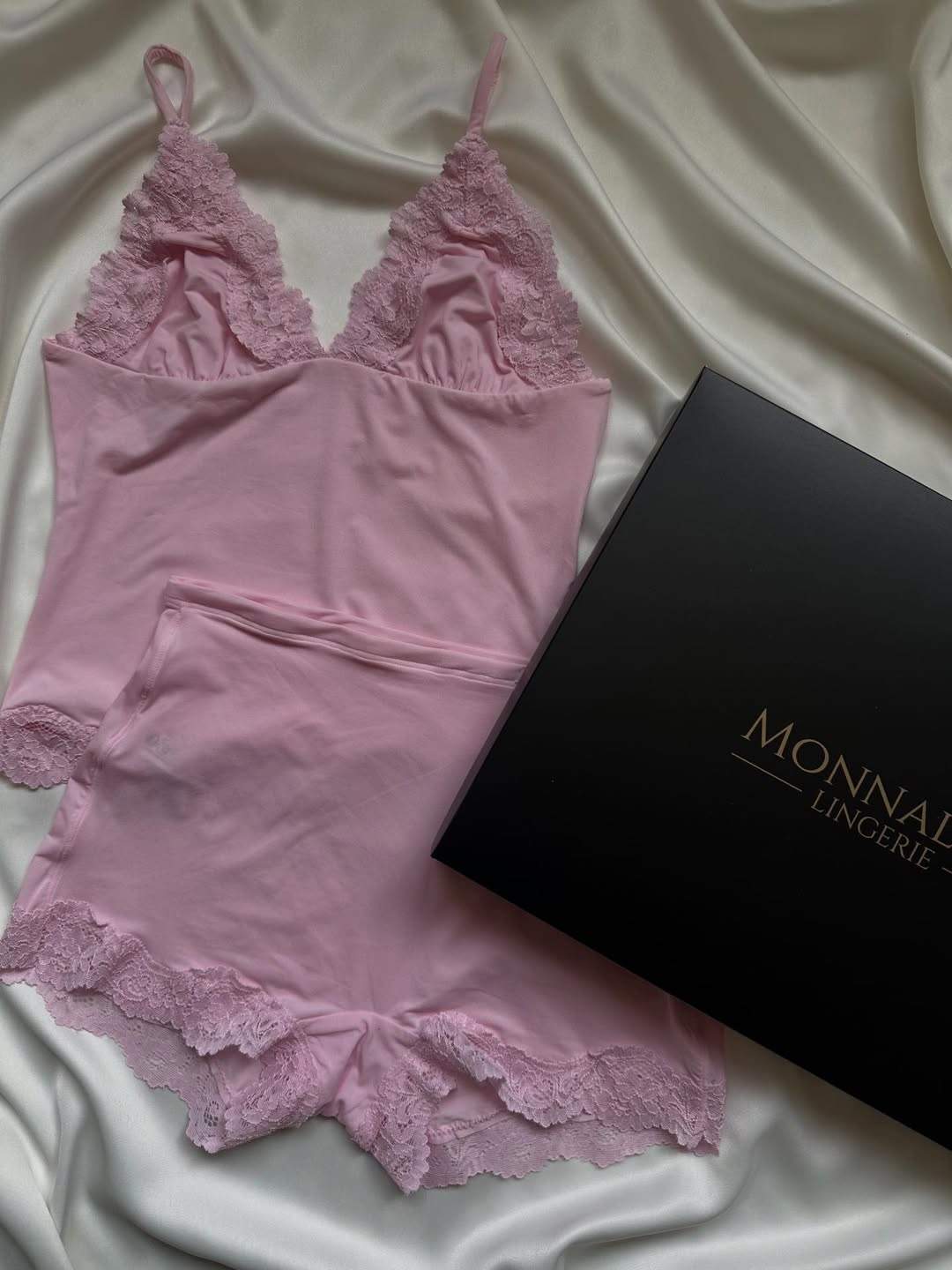 белье женское,кружевное белье,комплект пижама,шелковая пижама,пижамы женские шелковые с кружевом без шорт