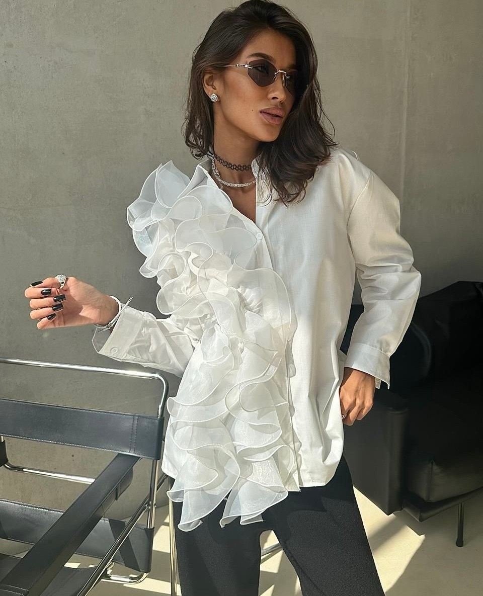 блузка с оборками,рубашка с оборками,рубашка с рюшами,модная белая блузка,блузка ларс стиль 1057 белый