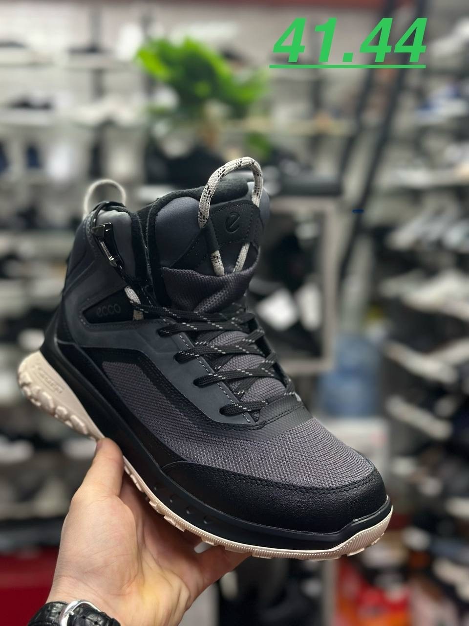 треккинговые ботинки,туристическая ,треккинговая ,спортивная ,треккинговые кроссовки