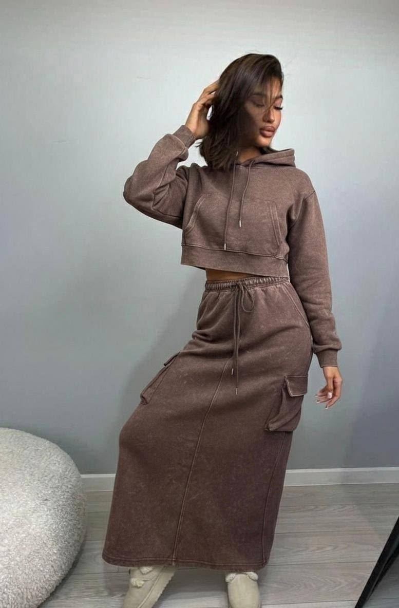 спортивное платье,платье с капюшоном,стильная юбка,костюм с юбкой,теплое платье худи