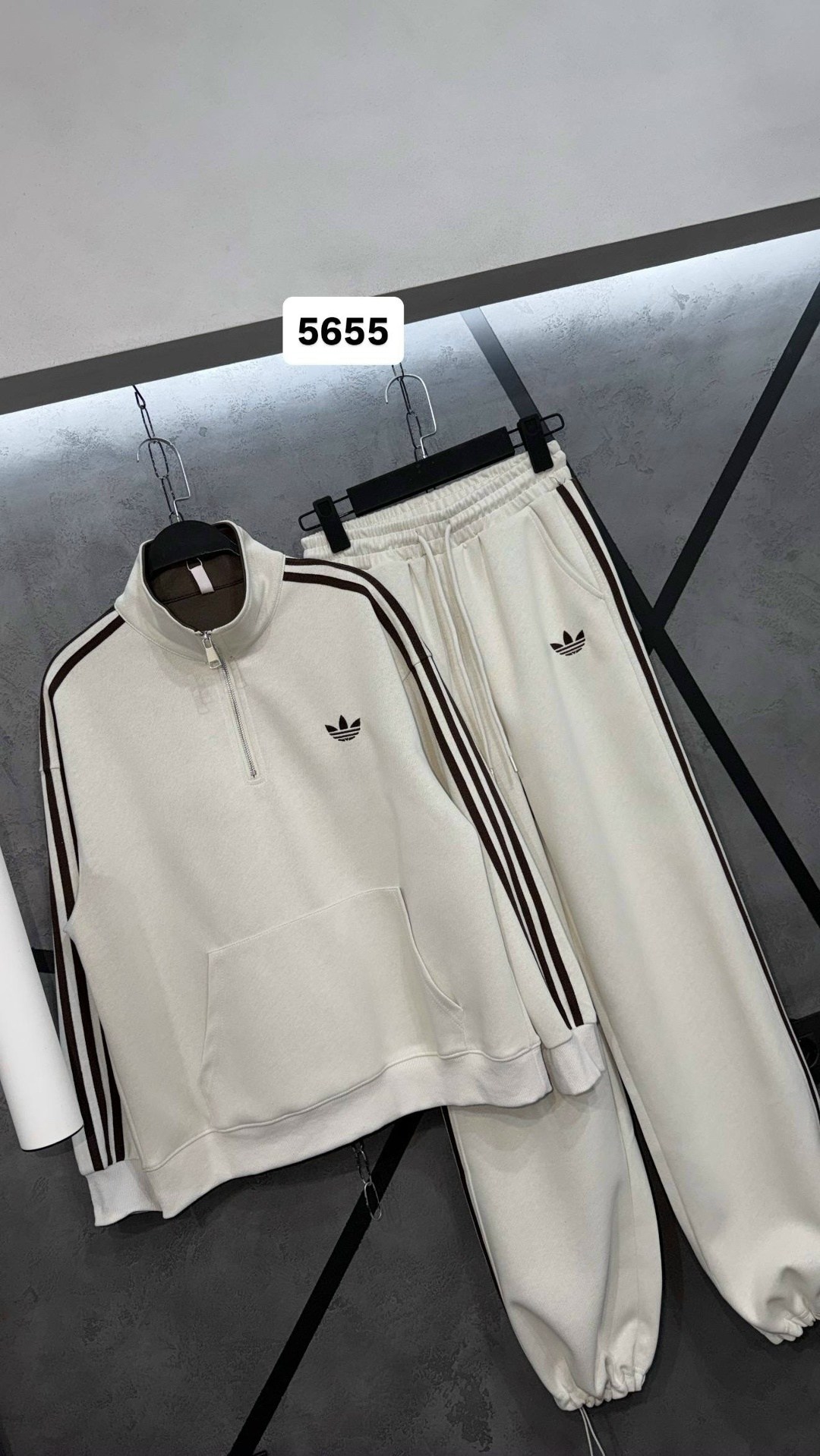 спортивный костюм adidas,мужской спортивный костюм adidas,спортивный костюм адидас 2026,спортивные костюмы адидас,спортивный костюм adidas originals