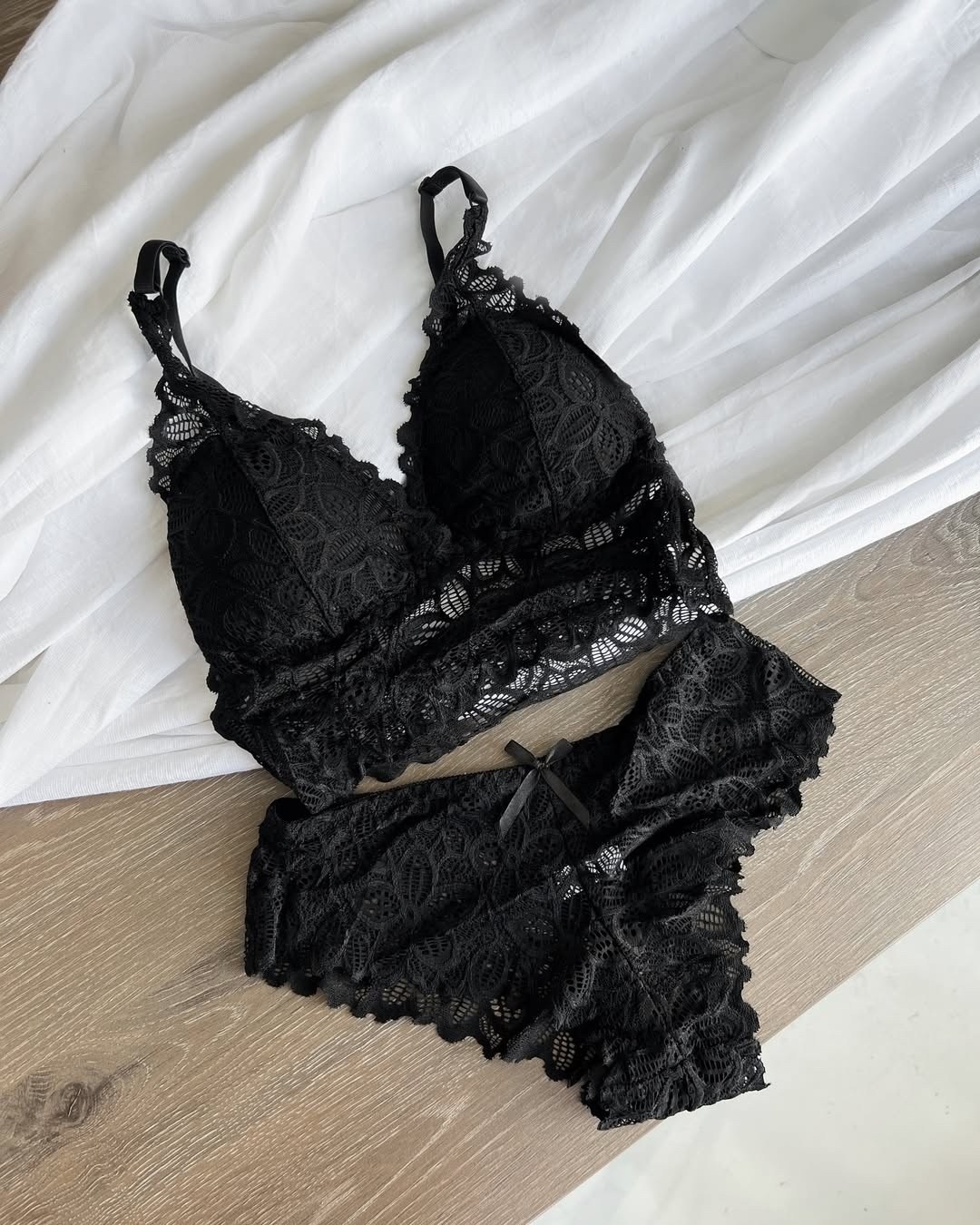 нижнее белье женское кружевное комплект,комплект нижнего белья кружевного,комплект нижнего белья женские,кружевное бельё комплект,черный комплект нижнего белья