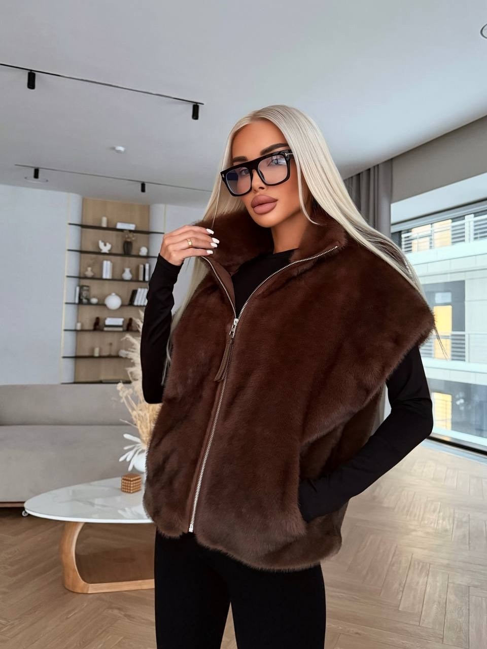 шубка,шуба,женские жилетки,меховой жилет,шуба искусственная