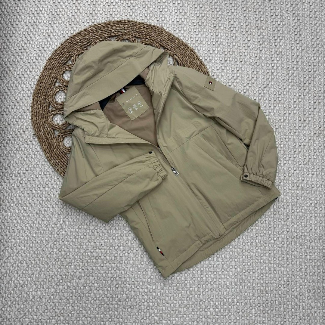 демисезонная куртка,куртка,легкая куртка,ветровка,куртка весенняя мужская