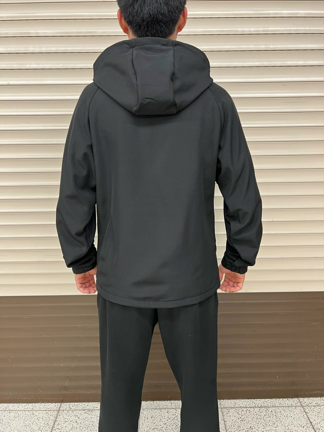 демисезонная куртка,куртка adidas мужская,куртка adidas,куртка спортивная