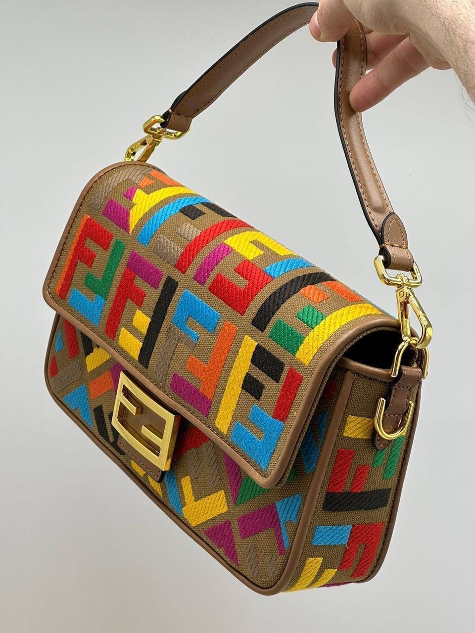 сумка фенди разноцветная,сумка fendi baguette,сумка женская fendi,cумка fendi,fendi сумка на плечо