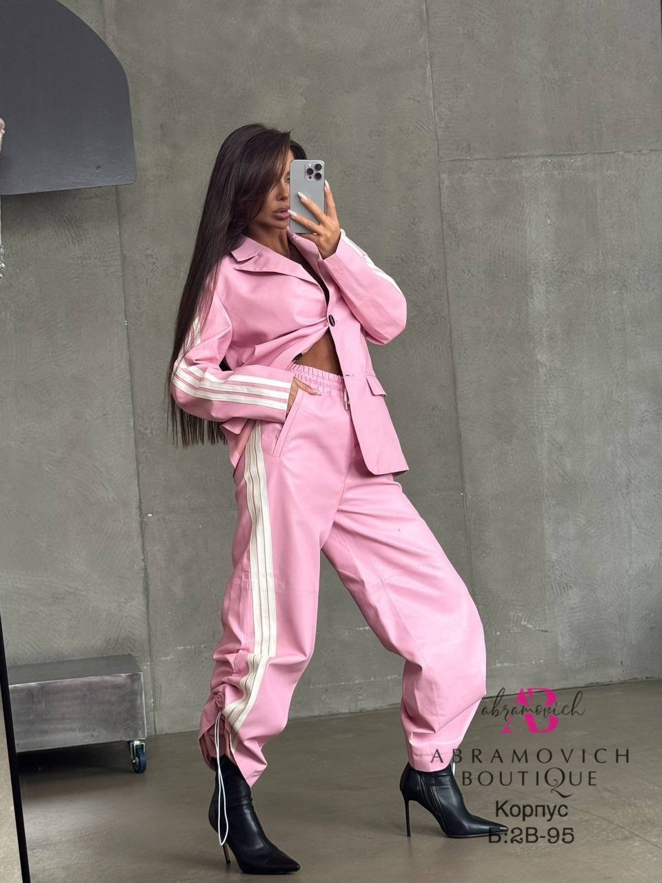костюм спортивный женский,женский костюм,спортивный костюм модный,спортивный костюм винтажный y2k оверсайз в стиле 90-х,стильные женские костюмы