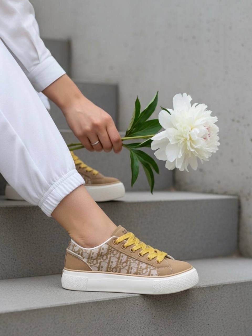 ,кеды женски,обуви,кроссовки женскиe,кеды с кружевом