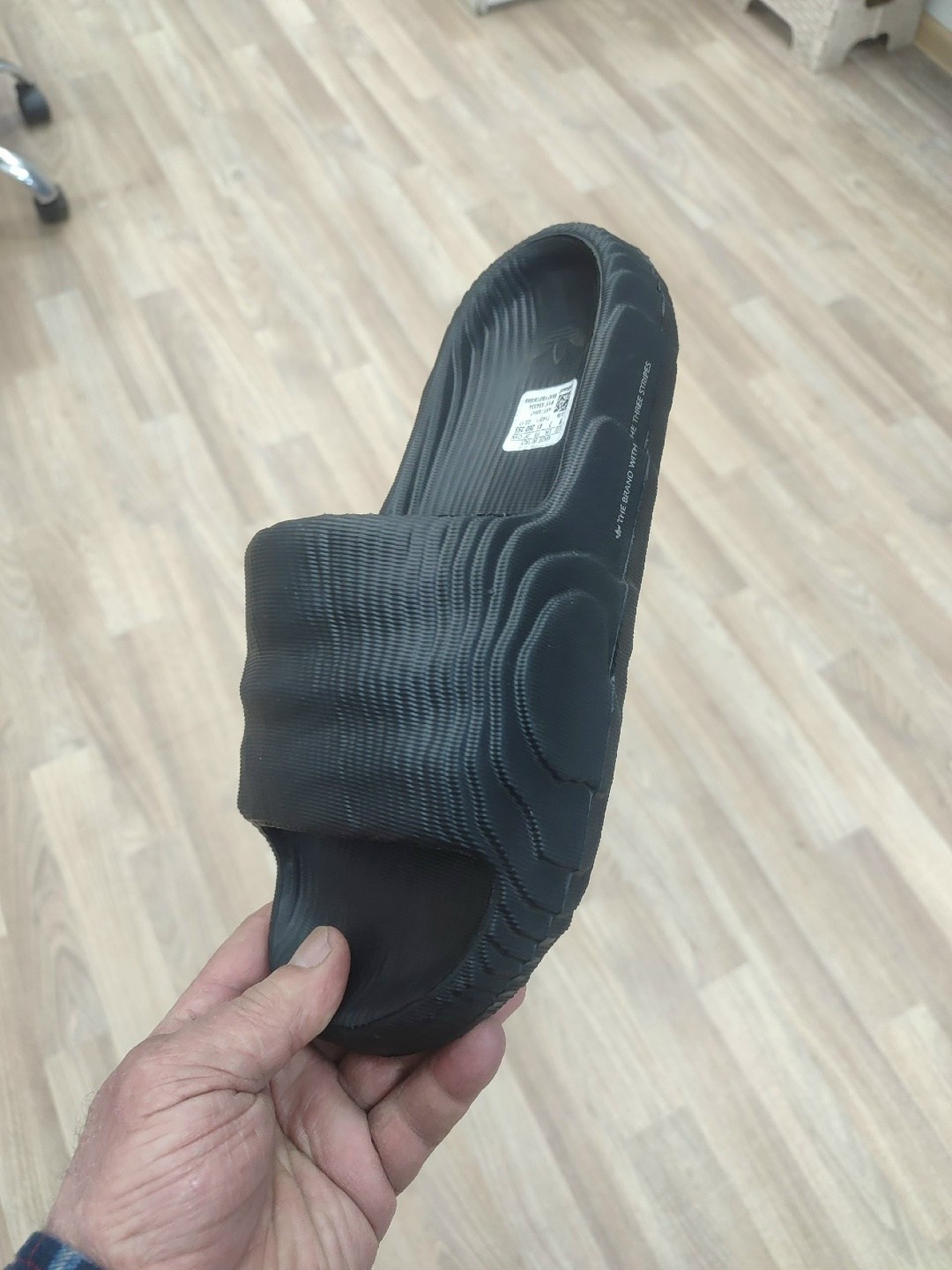 adidas originals adilette 22 slides,шлепанцы adidas,модные тапочки,,женские шлепанцы