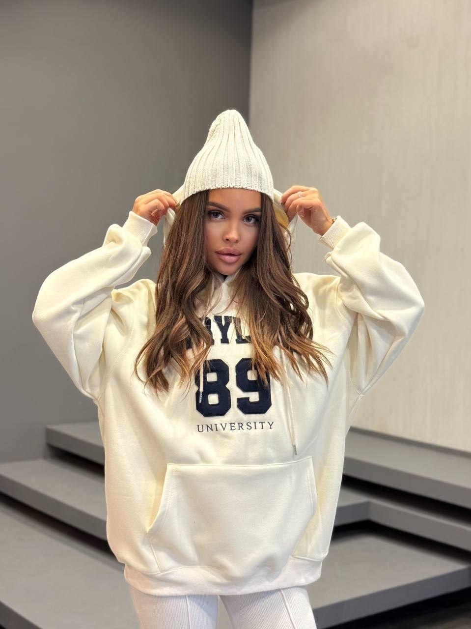 худи женское замша удлиненное оверсайз с капюшоном bogatchi,худи оверсайз,женские кофты,кофта белая,кофта белая женская