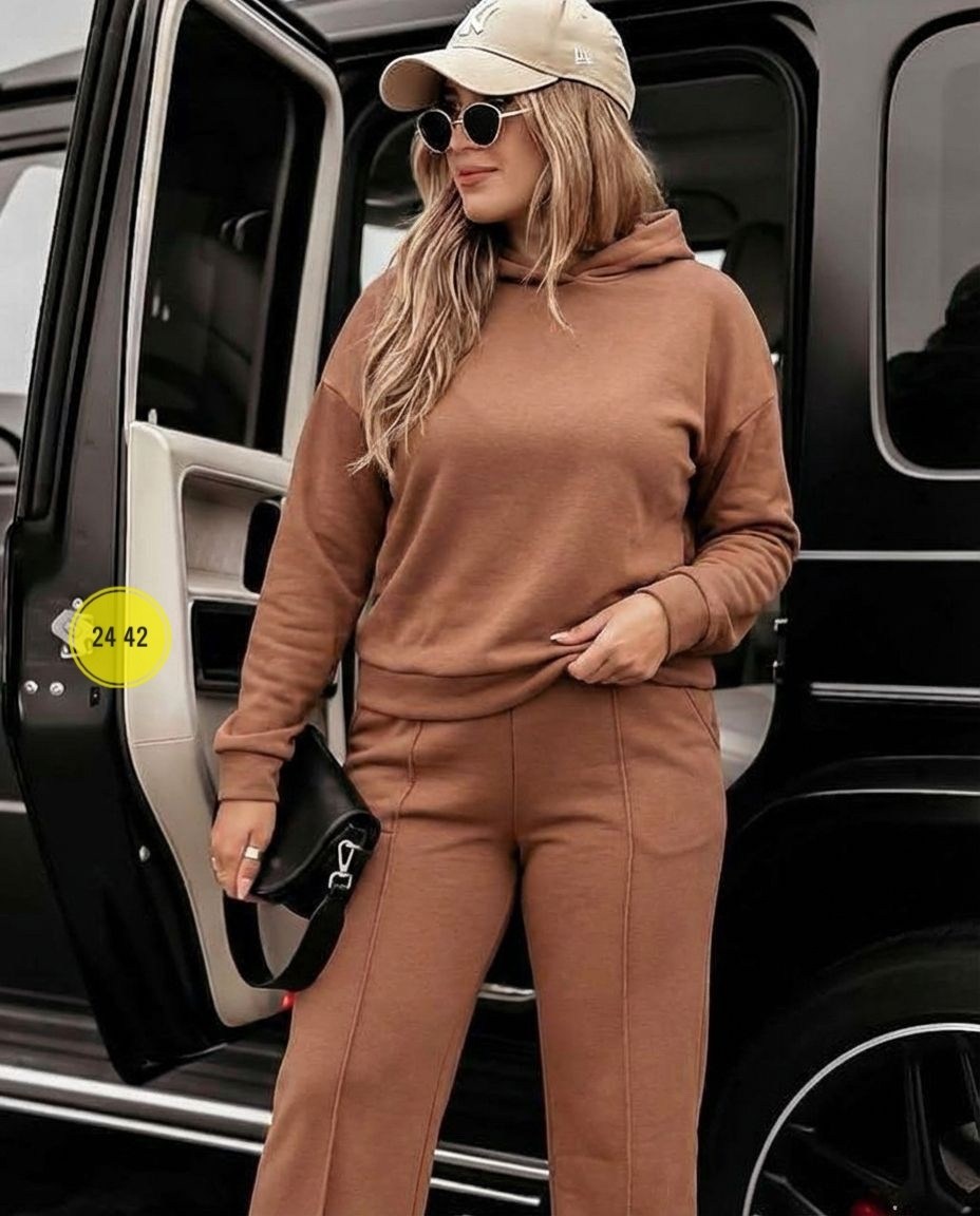 трикотажные костюмы,костюм со штанами,костюм женский,костюм с брюками,спортивный костюм