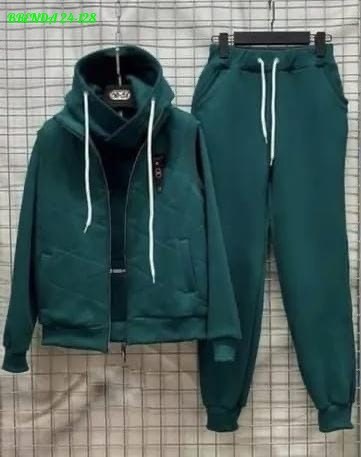 костюм тройка теплый на флисе,cпортивный костюм теплый,костюм тройка на флисе,костюм на флисе,костюм спортивный мужской