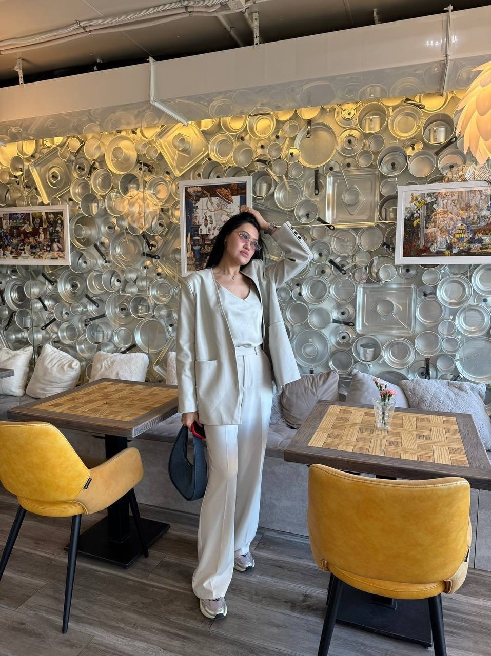 брючный костюм,брючный женский костюм,бежевый брючный костюм,классический брючный костюм,деловой костюм женский брючный mizomela