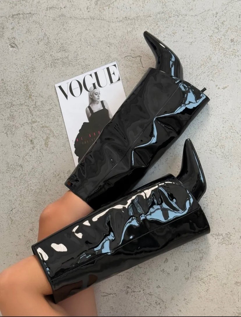 модные женские лакированные сапоги выше колена,сапоги модные,женские сапоги,сапоги трубы на каблуке лаковые еврозима valentina wang,сапоги