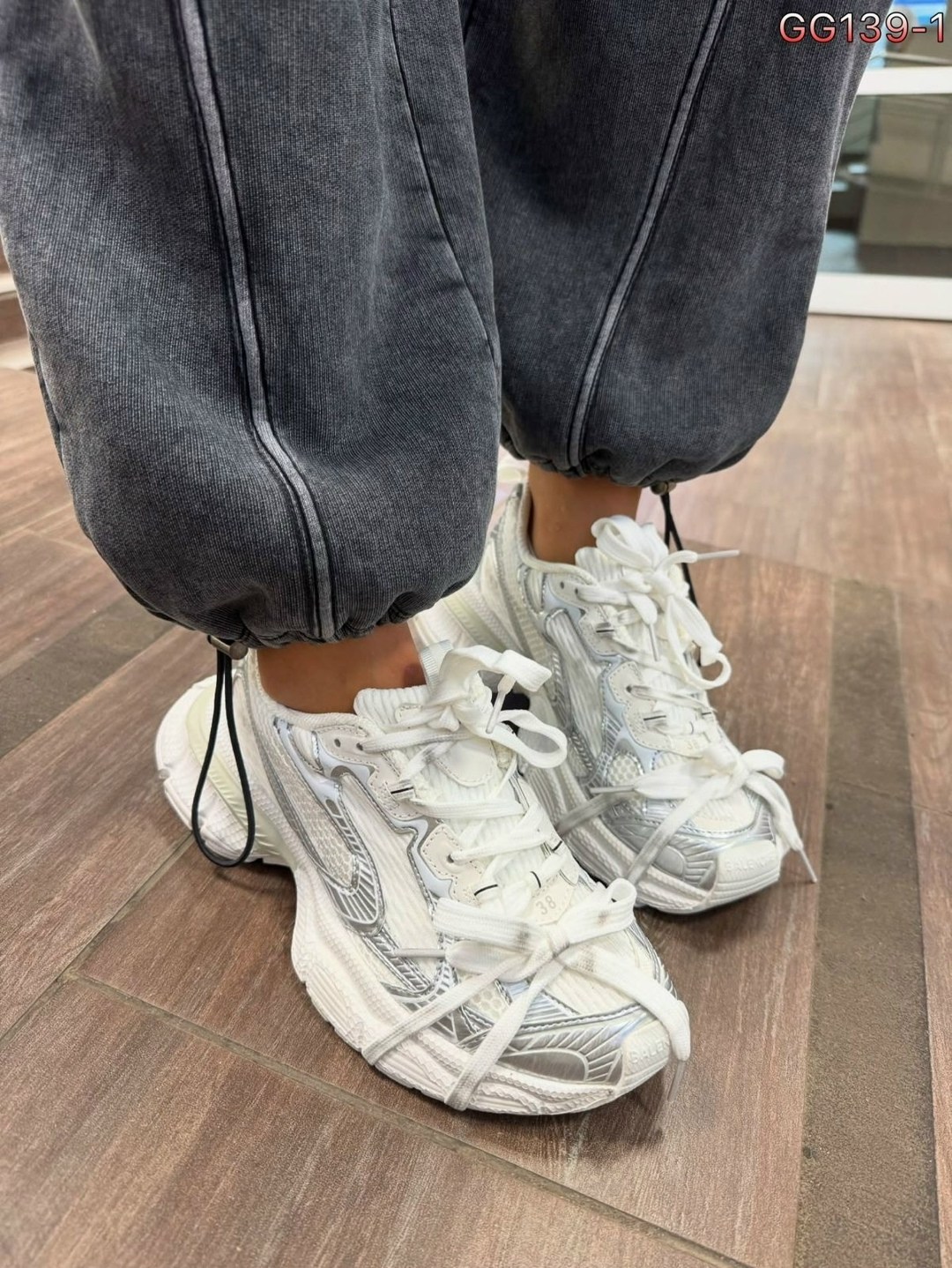 кроссовки женские balenciaga,balenciaga кроссовки,женские кроссовки balenciaga 3xl серебристые с розовым,,женские кроссовки balenciaga premium pink