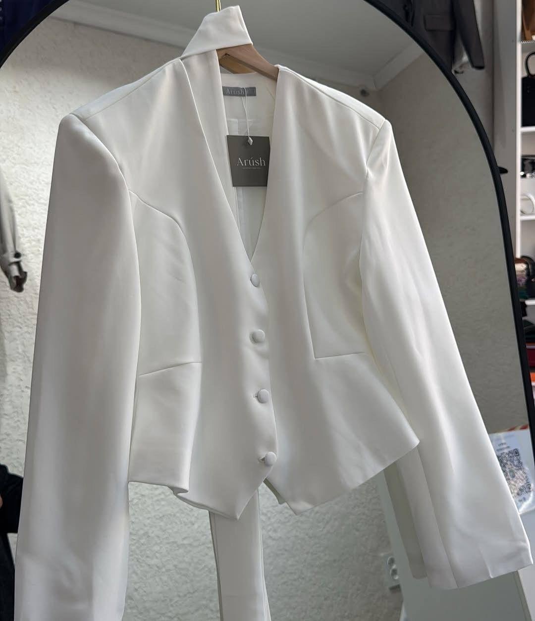 жакет,женский пиджак,пиджак,жакет приталенный,пиджак приталенный